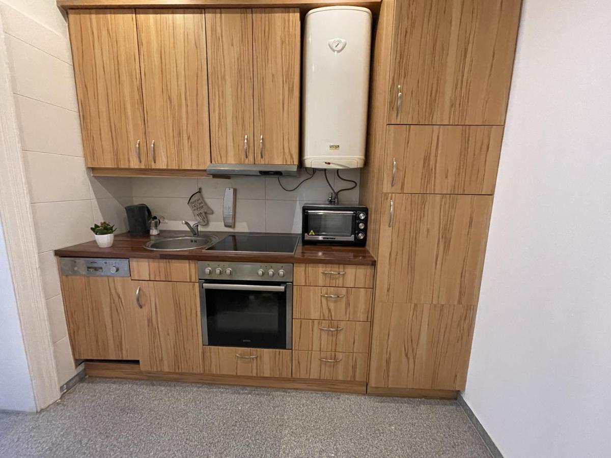 Апартаменти Central Sunny Flat With Free Parking Відень Екстер'єр фото